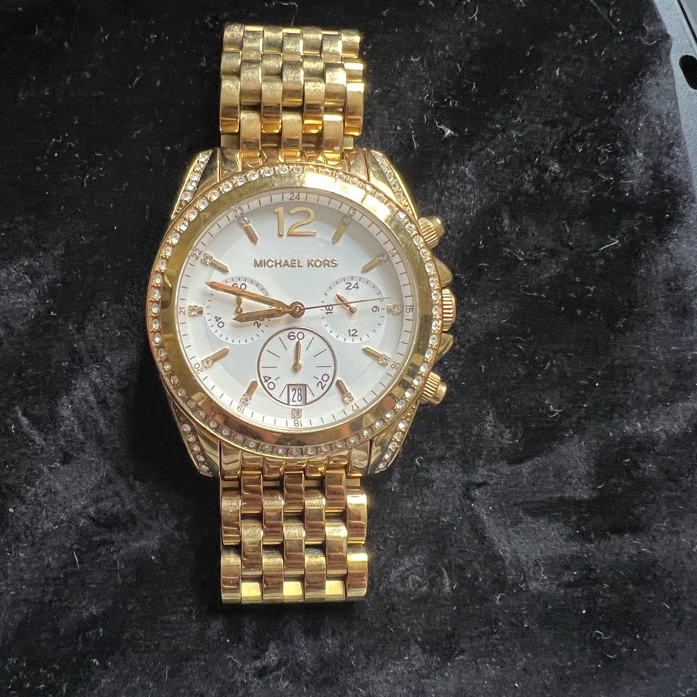 Michael Kors Women's Pressley Chronograph Watch Mk5835
